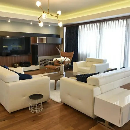 Panoramika Presidential Suites *